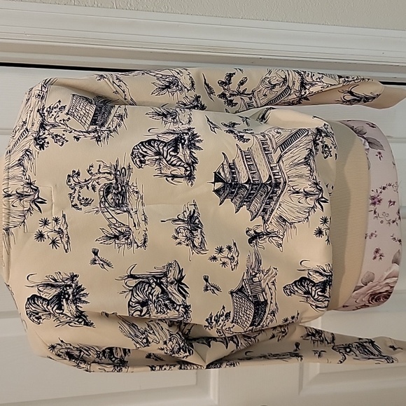 NWOT ELLANDEMM Perisienne Sweatshirt - Picture 9 of 16